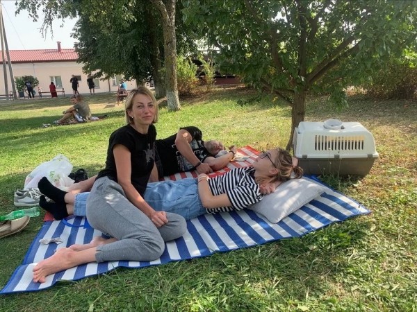 Въехать в Польшу за двое суток – нереально. Журналисты съездили в очередь на границе