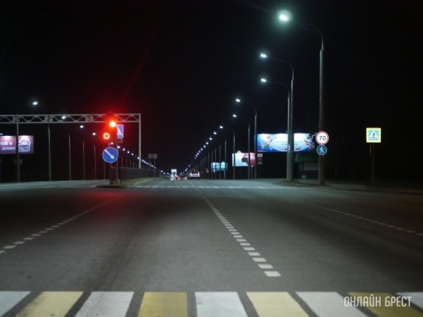 В Бресте установят более 3 600 светодиодных светильников В Бресте установят более 3 600 светодиодных светильников