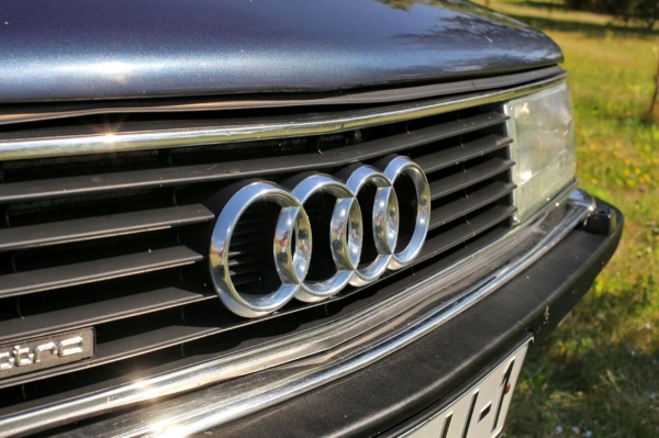 Audi 200 Quattro в руках брестчанина: «Купил за $1 350, а потратил в несколько раз больше» Audi 200 Quattro в руках брестчанина: «Купил за $1 350, а потратил в несколько раз больше»