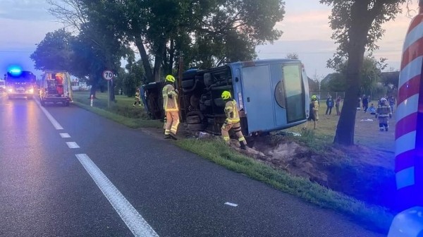 В Польше опрокинулся белорусский автобус с 47 пассажирами