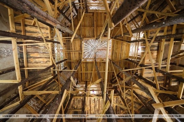 Реставрация каплицы-усыпальницы рода Ожешко в Дрогичинском районе вызывает интерес у туристов Реставрация каплицы-усыпальницы рода Ожешко в Дрогичинском районе вызывает интерес у туристов