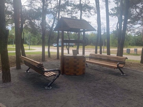 В Бресте в парке воинов-интернационалистов установлена новая композиция - «У колодца»