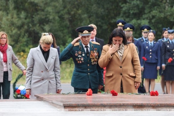 В Брестском районе сегодня почтили память 54 жертв Домачевской трагедии В Брестском районе сегодня почтили память 54 жертв Домачевской трагедии