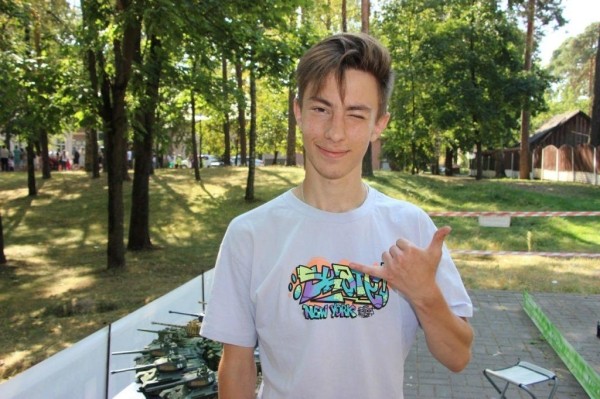 Хобби стало бизнесом. Белорусы повторили знаменитую игру World of Tanks в реальных условиях Хобби стало бизнесом. Белорусы повторили знаменитую игру World of Tanks в реальных условиях