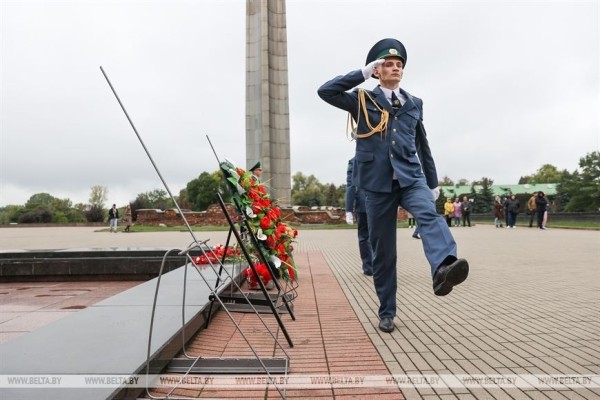 Новобранцы таможни приняли присягу в Брестской крепости Новобранцы таможни приняли присягу в Брестской крепости
