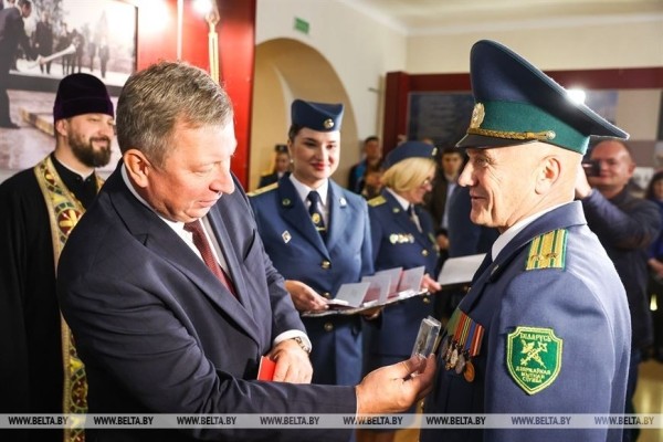 Новобранцы таможни приняли присягу в Брестской крепости Новобранцы таможни приняли присягу в Брестской крепости