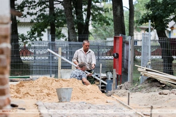 Реставрация каплицы-усыпальницы рода Ожешко в Дрогичинском районе вызывает интерес у туристов Реставрация каплицы-усыпальницы рода Ожешко в Дрогичинском районе вызывает интерес у туристов