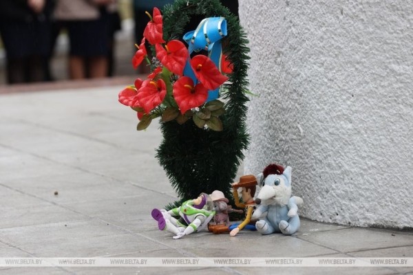 В Брестском районе сегодня почтили память 54 жертв Домачевской трагедии В Брестском районе сегодня почтили память 54 жертв Домачевской трагедии