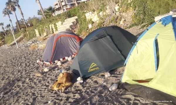 В Турции тратил $1—2 в день. 23-летний белорус две недели жил на берегу моря в палатке В Турции тратил $1—2 в день. 23-летний белорус две недели жил на берегу моря в палатке