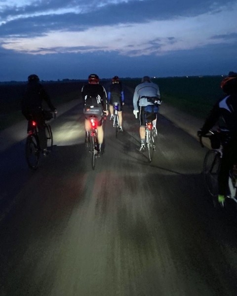 Медик из Кобрина купил велосипед, чтобы ездить на работу, а вскоре проехал марафон на 600 километров Медик из Кобрина купил велосипед, чтобы ездить на работу, а вскоре проехал марафон на 600 километров