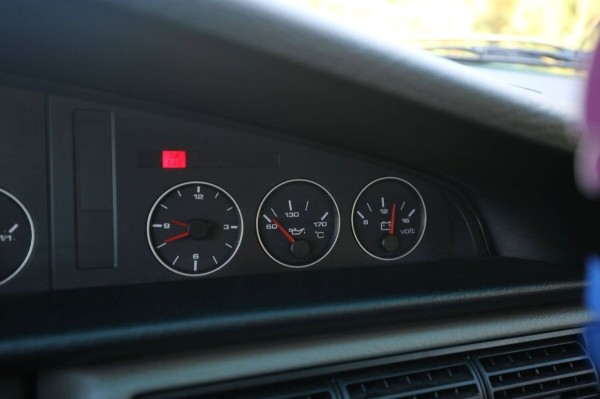 «Дедушка никого к машине не подпускал». История Audi A6 (С4), которая в семье белорусов уже 15 лет «Дедушка никого к машине не подпускал». История Audi A6 (С4), которая в семье белорусов уже 15 лет