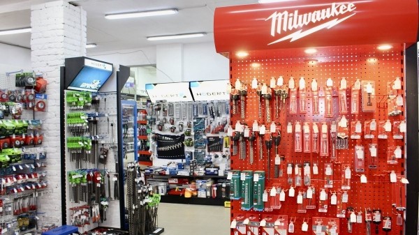 Видеообзор по большому строительному магазину «А-Центр 4» с низкими ценами