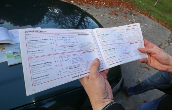 «Дедушка никого к машине не подпускал». История Audi A6 (С4), которая в семье белорусов уже 15 лет «Дедушка никого к машине не подпускал». История Audi A6 (С4), которая в семье белорусов уже 15 лет