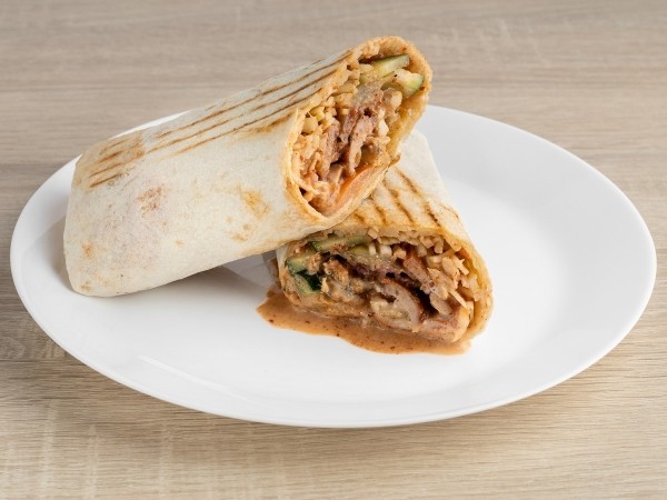 Новинки в меню «Кебаб на болоте» на Киевке: сытные комплексные обеды по доступным ценам и обалденные сезонные напитки