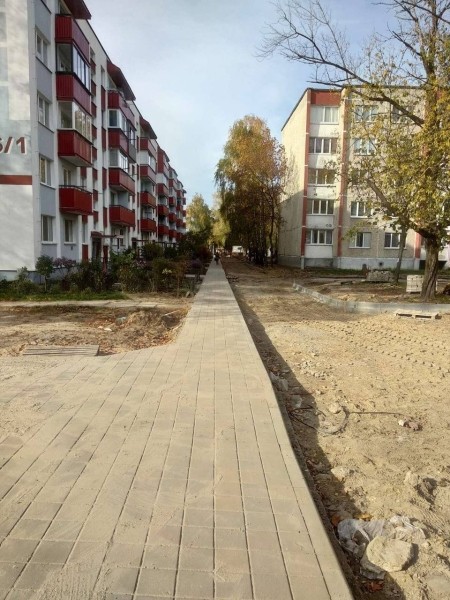 В Бресте продолжается ремонт дворовых территорий
