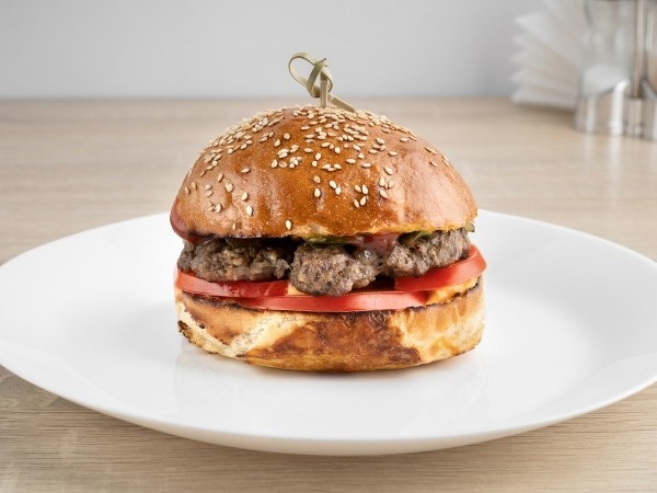 Новинки в меню «Кебаб на болоте» на Киевке: сытные комплексные обеды по доступным ценам и обалденные сезонные напитки