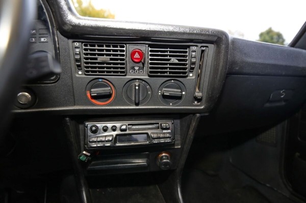 Купил BMW E21 за $500 и восстановил занедорого. Показываем, что получилось у белоруса Купил BMW E21 за $500 и восстановил занедорого. Показываем, что получилось у белоруса