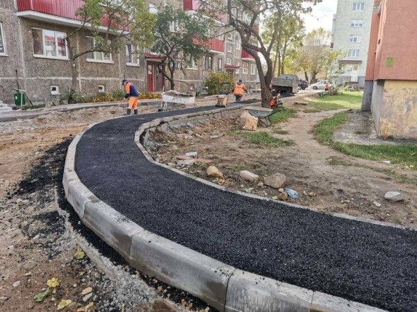 В Бресте продолжается ремонт дворовых территорий