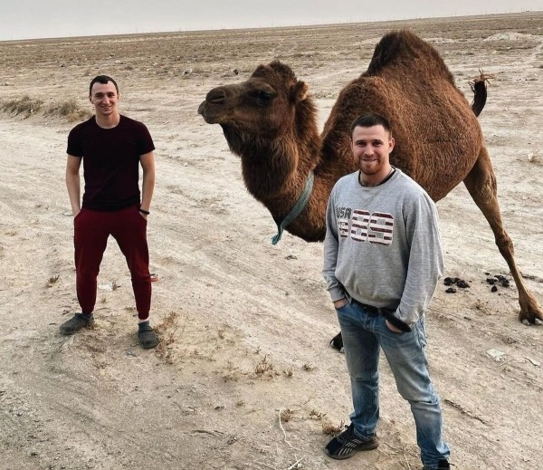 Известный блогер-дальнобойщик купил тягач «ценою в четыре новые покрышки» и стал работать на себя. Как идёт бизнес? Известный блогер-дальнобойщик купил тягач «ценою в четыре новые покрышки» и стал работать на себя. Как идёт бизнес?