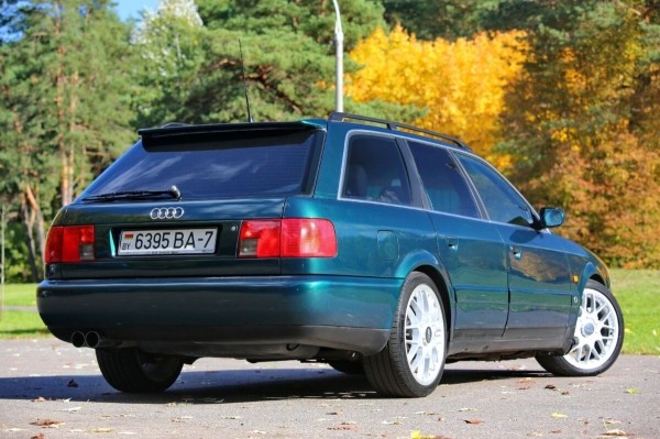 «Дедушка никого к машине не подпускал». История Audi A6 (С4), которая в семье белорусов уже 15 лет «Дедушка никого к машине не подпускал». История Audi A6 (С4), которая в семье белорусов уже 15 лет