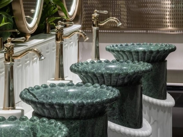 В Китае открыли самый красивый общественный туалет в мире. Вы будете поражены этой роскошью! В Китае открыли самый красивый общественный туалет в мире. Вы будете поражены этой роскошью!