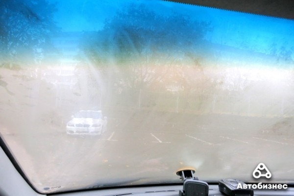 Из-за чего потеют стекла, как их быстро очистить и можно ли решить проблему принципиально