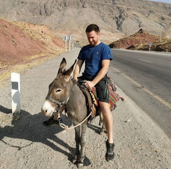 Известный блогер-дальнобойщик купил тягач «ценою в четыре новые покрышки» и стал работать на себя. Как идёт бизнес? Известный блогер-дальнобойщик купил тягач «ценою в четыре новые покрышки» и стал работать на себя. Как идёт бизнес?