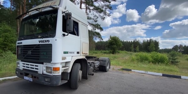 Известный блогер-дальнобойщик купил тягач «ценою в четыре новые покрышки» и стал работать на себя. Как идёт бизнес? Известный блогер-дальнобойщик купил тягач «ценою в четыре новые покрышки» и стал работать на себя. Как идёт бизнес?