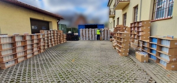 У границы на польской стороне контрабандиста останавливали со стрельбой и шипами