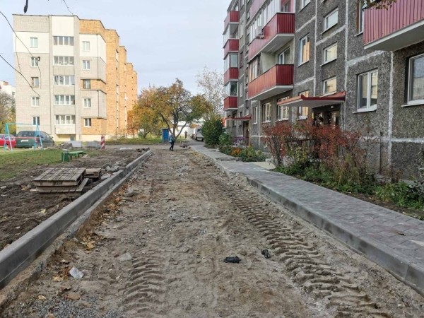 В Бресте продолжается ремонт дворовых территорий