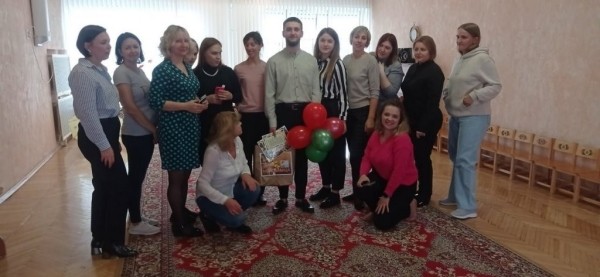 В Бресте в детском саду №35 в армию провожали молодого специалиста, руководителя физического воспитания