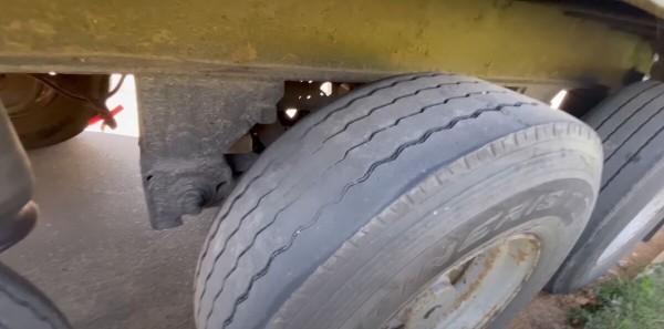 Известный блогер-дальнобойщик купил тягач «ценою в четыре новые покрышки» и стал работать на себя. Как идёт бизнес? Известный блогер-дальнобойщик купил тягач «ценою в четыре новые покрышки» и стал работать на себя. Как идёт бизнес?