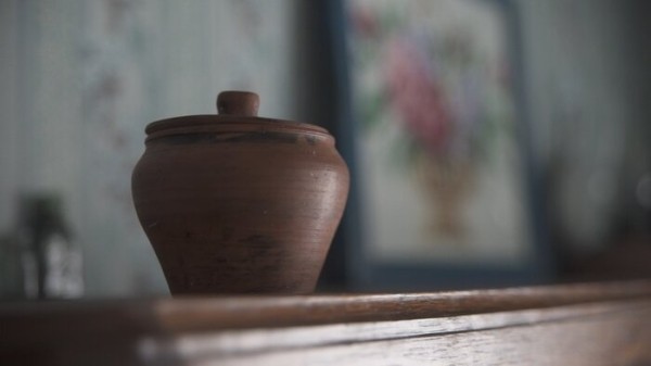 «Мечтала о норковой шубе, а купила дом в деревне». Как супруги обустраивают старую хату прямо на берегу озера «Мечтала о норковой шубе, а купила дом в деревне». Как супруги обустраивают старую хату прямо на берегу озера