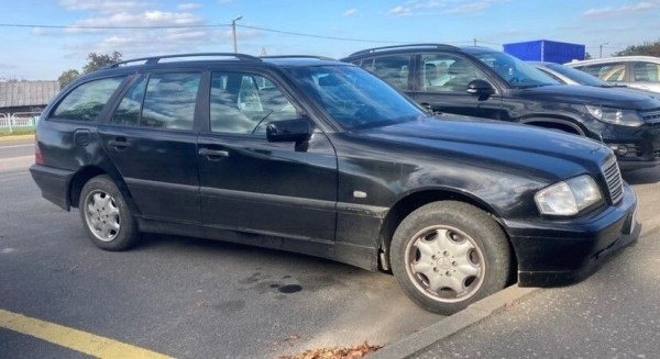 Житель Ивацевичей купил Mercedes-Benz за $2 000, а машина оказалась «трупом» Житель Ивацевичей купил Mercedes-Benz за $2 000, а машина оказалась «трупом»