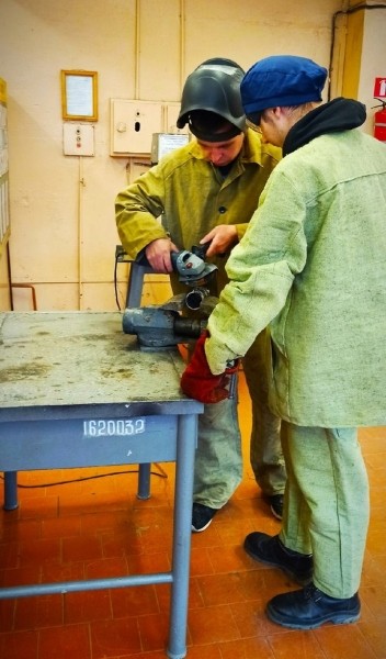 В Барановичах выбрали лучшего юного электрогазосварщика