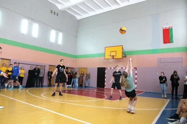 Состоялся 7-й волейбольный турнир среди молодежных православных братств Брестской епархии Состоялся 7-й волейбольный турнир среди молодежных православных братств Брестской епархии