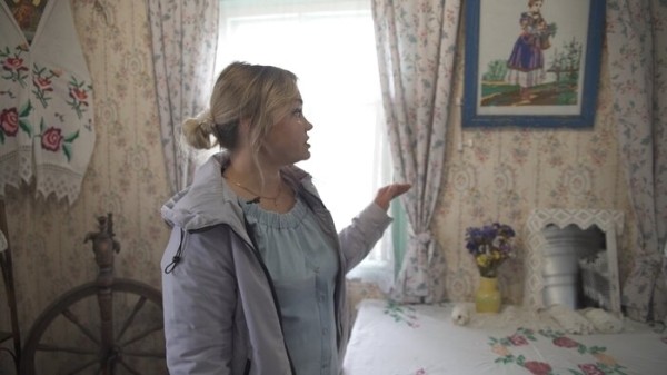 «Мечтала о норковой шубе, а купила дом в деревне». Как супруги обустраивают старую хату прямо на берегу озера «Мечтала о норковой шубе, а купила дом в деревне». Как супруги обустраивают старую хату прямо на берегу озера