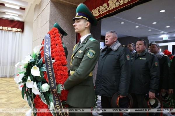 Церемония прощания с Владимиром Макеем Церемония прощания с Владимиром Макеем