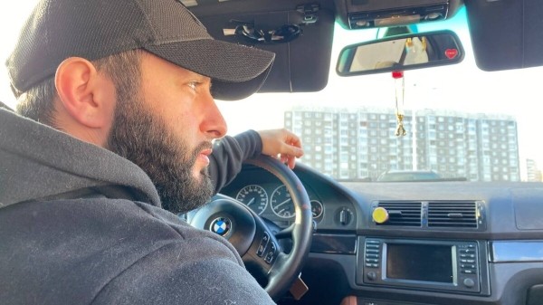 «Езжу по городу, как старый дед». Белорус о своей немолодой, но очень любимой BMW E39 «Езжу по городу, как старый дед». Белорус о своей немолодой, но очень любимой BMW E39