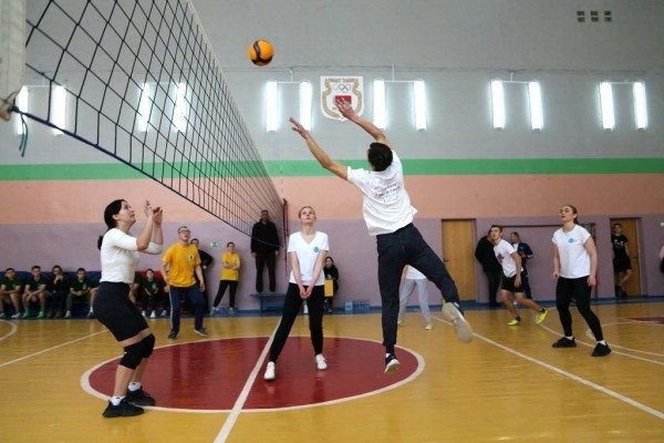 Состоялся 7-й волейбольный турнир среди молодежных православных братств Брестской епархии Состоялся 7-й волейбольный турнир среди молодежных православных братств Брестской епархии