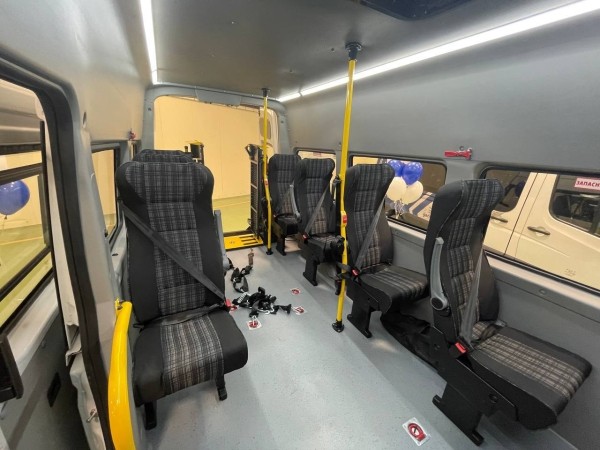 На ОАО «Брестмаш» состоялась торжественная передача автомобиля для перевозки инвалидов На ОАО «Брестмаш» состоялась торжественная передача автомобиля для перевозки инвалидов