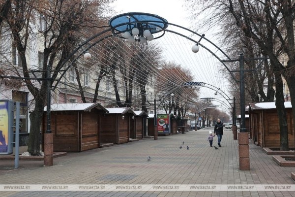 В Бресте открылась предновогодняя ярмарка. Подробности и фоторепортаж