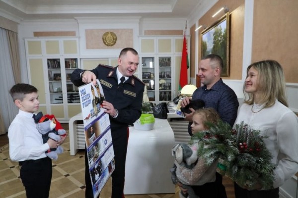 Шестиклассник из Пружанского района спас бабушку и стал победителем акции МВД «Письмо министру» Шестиклассник из Пружанского района спас бабушку и стал победителем акции МВД «Письмо министру»