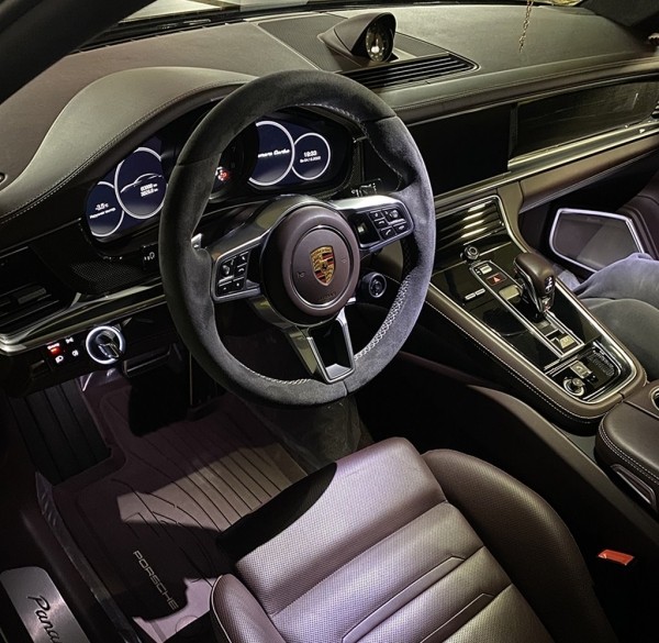 Как думаете, сколько стоит этот Porsche Panamera Turbo 2018 года выпуска? Как думаете, сколько стоит этот Porsche Panamera Turbo 2018 года выпуска?