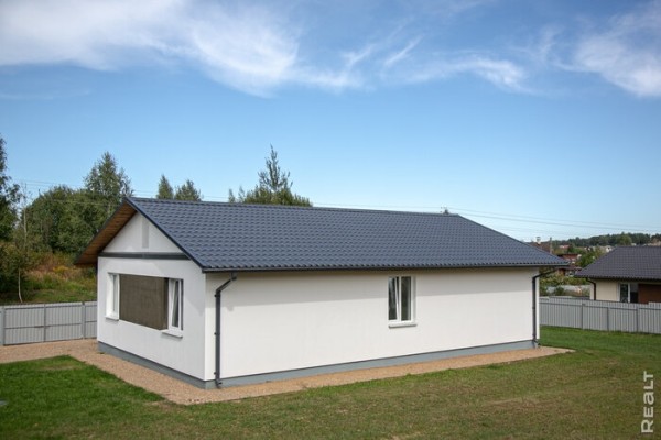 Cтроитель из Беларуси показал свой бюджетный дом: даже с мебелью он стоит 540 долларов за «квадрат» Cтроитель из Беларуси показал свой бюджетный дом: даже с мебелью он стоит 540 долларов за «квадрат»