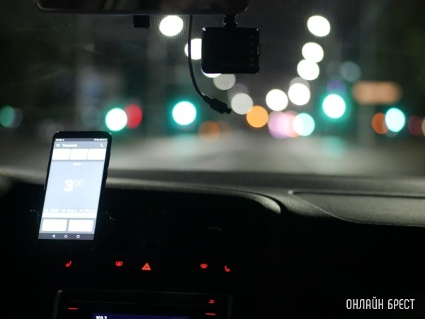 Инвалид-колясочник пожаловался на таксистов. Что произошло? Инвалид-колясочник пожаловался на таксистов. Что произошло?