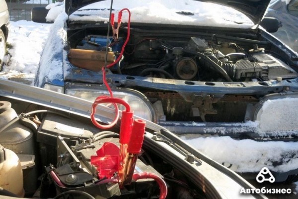 Села батарейка… Как «прикурить», завести с толкача и как вообще до этого не доводить