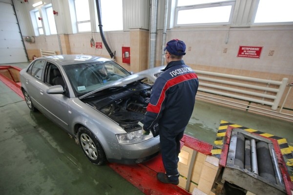 Нет катализатора — нет «дозвола». Как водители проходят техосмотр по новым правилам