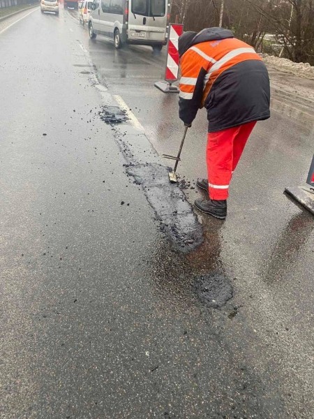 В Бресте ремонтируют дорогу В Бресте ремонтируют дорогу