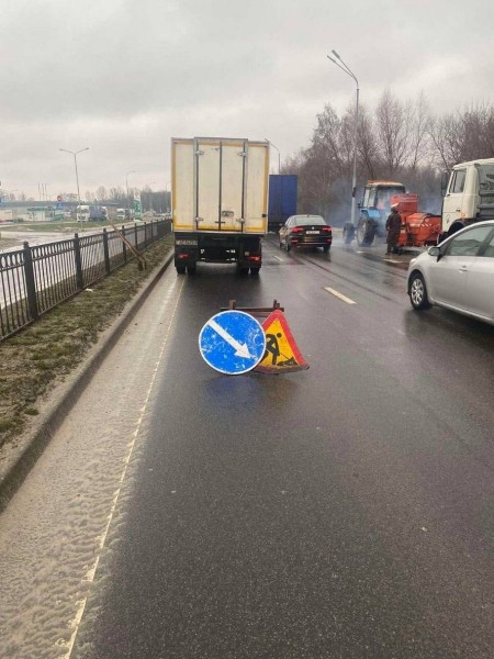 В Бресте ремонтируют дорогу В Бресте ремонтируют дорогу